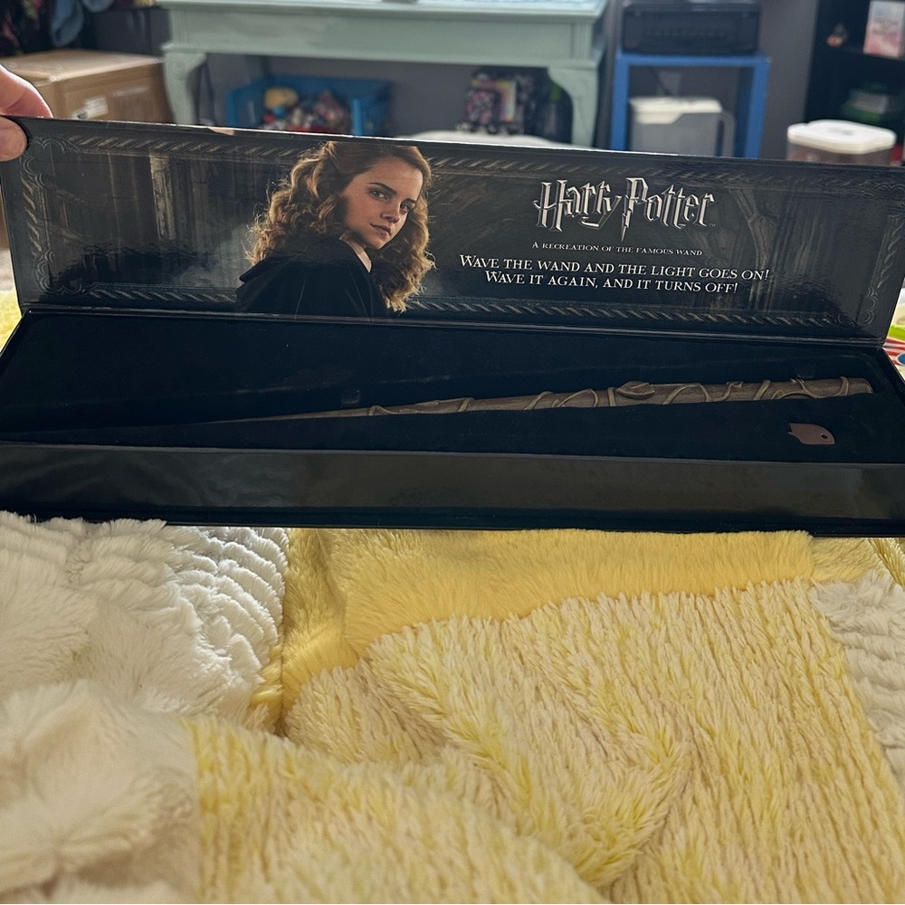 Hermione Granger's Wand with Illuminating Tip
